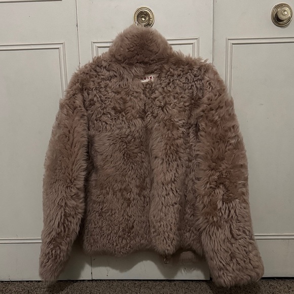 INUIKII Shearling Coat Beige - Picture 4 of 11